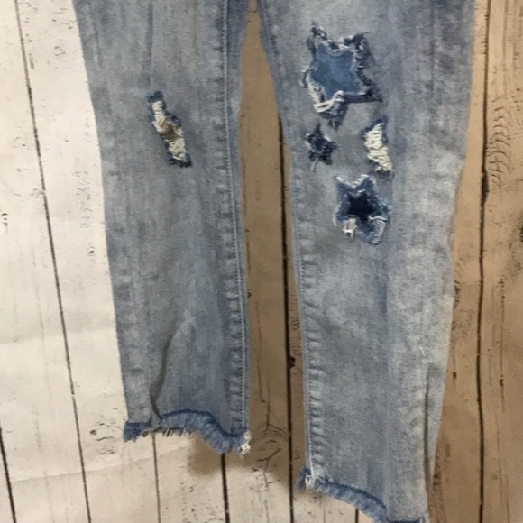 NY & Company SOHO boyfriend jeans distressed cropped stretch - Picture 3 of 9
